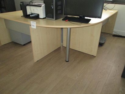 1 bureau d'angle mélaminée bois clair (3...