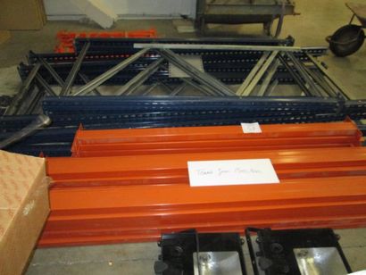 1 rack démonté comprenant : _x000D_

6 échelles_x000D_

12...