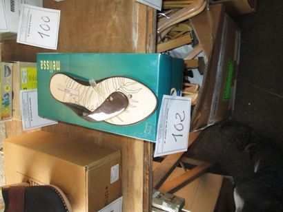 1 paire de chaussures MELISSA T39