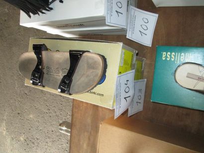 1 paire de chaussures TAHITI BIRKI T41