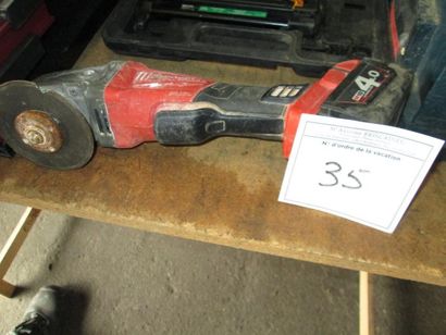 1 meuleuse MILWAUKEE 125 XPD