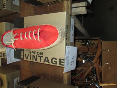 1 paire de chaussures IPPON VINTAGE NAMY...