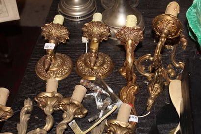 Paire d'appliques en bronze doré à deux bras...