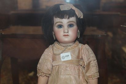 Bébé JUMEAU, tête porcelaine, bouche fermée...