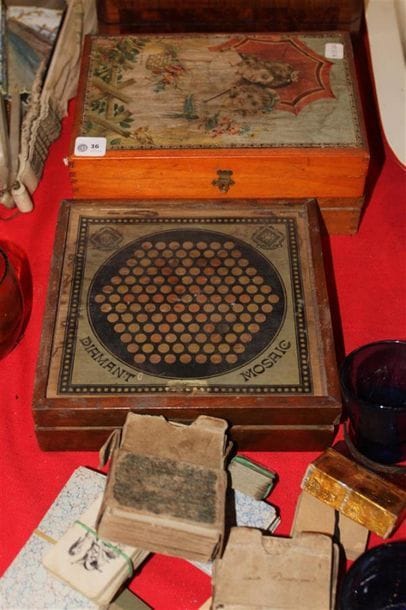 Ensemble de jouets d'enfants anciens dont...