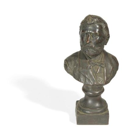 BUSTE D'HOMME EN REGULE PATINE. XIXème siècle...