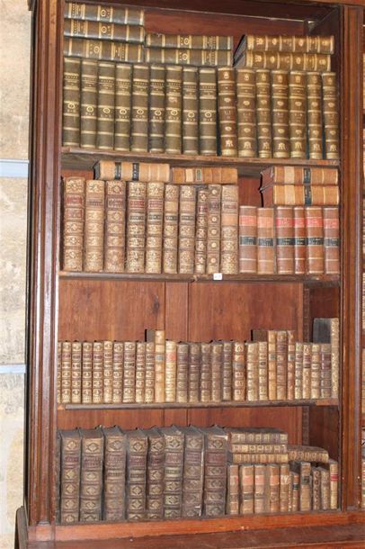 DROIT - RELIURES XVIIIe : Réunion de volumes...