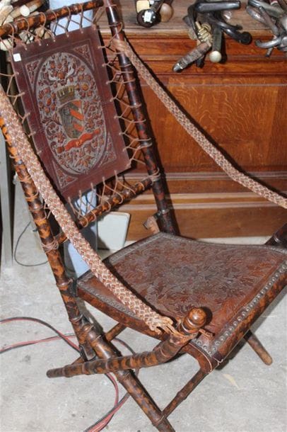 Fauteuil pliant en bois tourné à imitation...