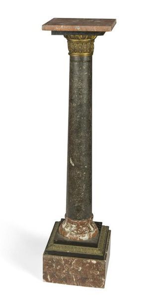 Colonne à plateau en marbre gris et marbre...