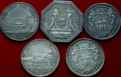 5 JETONS ARGENT :
Bordeaux n° Carde : 205,209,228,406,415....