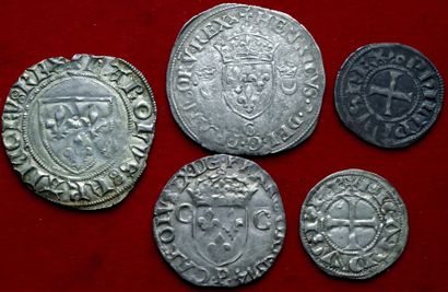 ROYALES.
Lot de 5 monnaies : Philippe III...