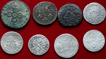 ROYALES. 
Louis XIV. Lot de 8 monnaies :...