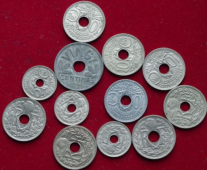 20ème SIECLE.
Lot de 12 monnaies Cupro nickel...