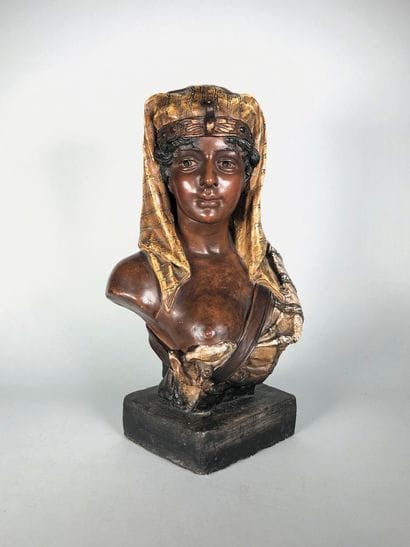 Orientalist school

Bust of Egyptian woman.

Plaster...