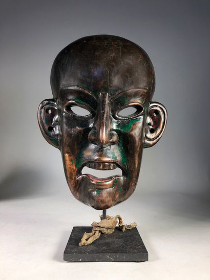 Masque anthropomorphe

Bouthan ou Arunachal...