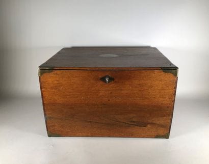 Partie de ménagère en argent monogrammé modèle...