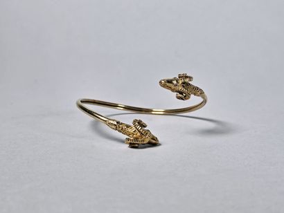 9K (375°/°°) yellow gold bangle with ram...
