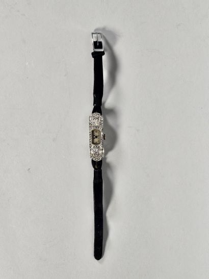 Ladies' wristwatch in openworked 18K (750°/°°)...