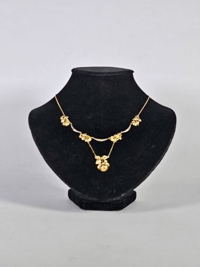 Necklace in 18K (750°/°°) yellow gold, the...
