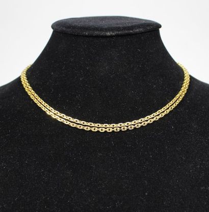 Chaîne à maille forçat en or jaune 18K (750‰).
Long.:...