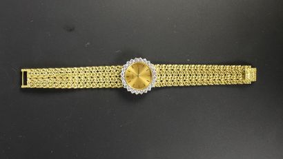 PIAGET
Montre bracelet de dame en or jaune...