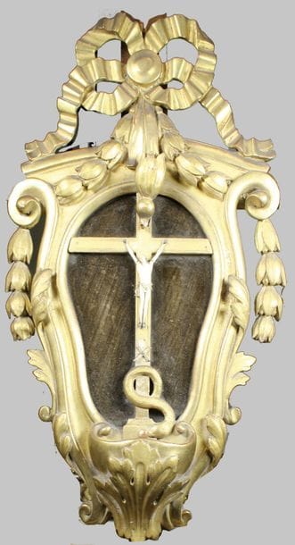 Crucifix en ivoire d'éléphant (elephantidae...