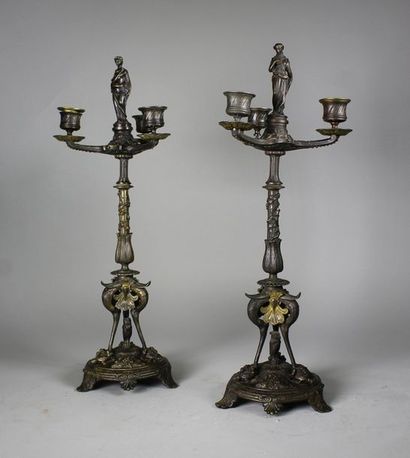 Dans le goût de Ferdinand BARBEDIENNE (1810-1892)
Paire...