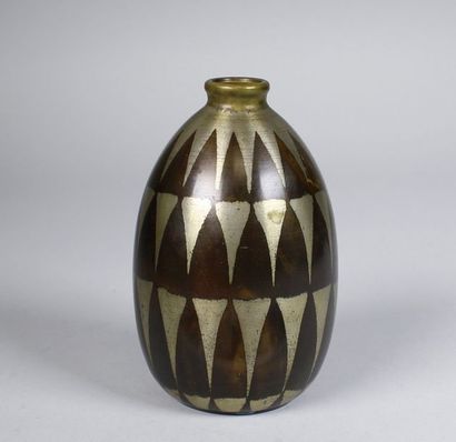 Fernand GRANGE (XXe siècle)
Petit vase ovoïde...