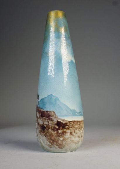 Clément MASSIER (1844 - 1917)
Vase paysage...