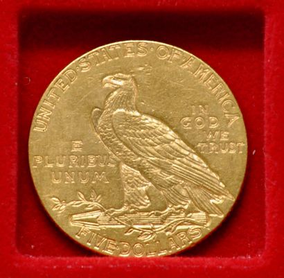 Une pièce en or de 5 dollars US type 