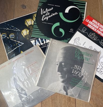 Musiques du Monde
Cinq disques 33T - Musique...
