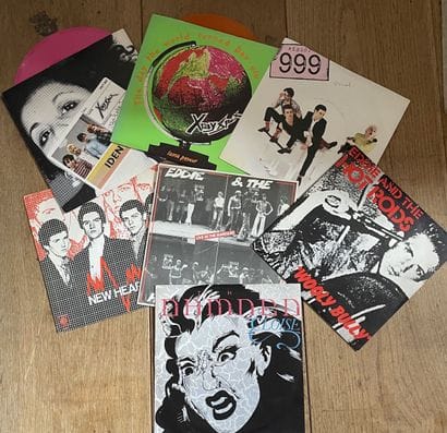 Punk
Seven 45s - Punk
VG+ to EX; VG+ to ...