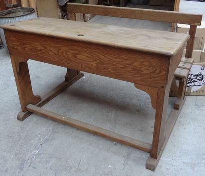 Bureau d'écolier en bois, deux places