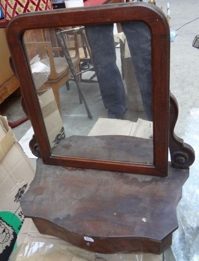 Coiffeuse de table en acajou (très mauvais...