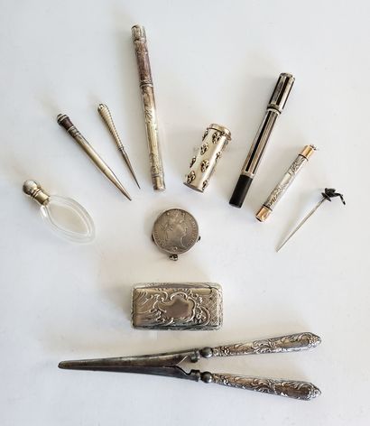 Coupe cigare formé d'une pièce de 5 francs...