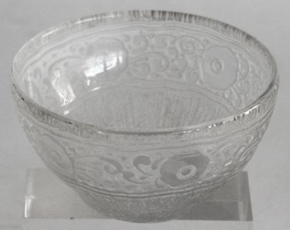 DAUM, Nancy, France. Petite COUPE en verre...
