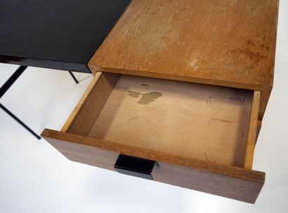 Pierre PAULIN (1927-2009) CM 141 desk with...