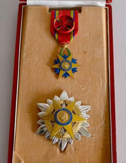 GABON. Ordre du Mérite. Ensemble de grand...