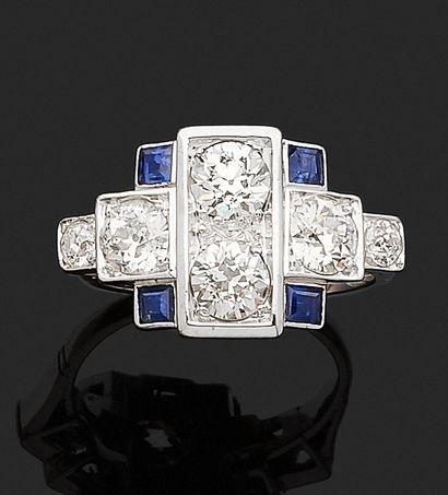 Belle BAGUE en or gris 750 mil. et platine,...