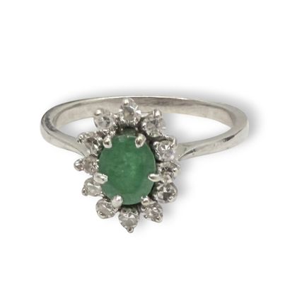 POMPADOUR RING in 750-millimeter white gold,...