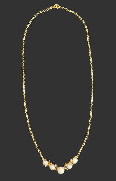 COLLAR in yellow gold 750 mils, holding a...