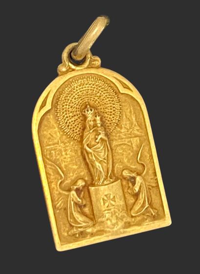 MEDAL in yellow gold 750 mil. decorated with...