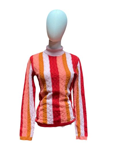 DIOR, Boutique. PULL col cheminée en cachemire...