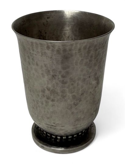 Jean DESPRES (1889-1980) TIMBALE écalée en...