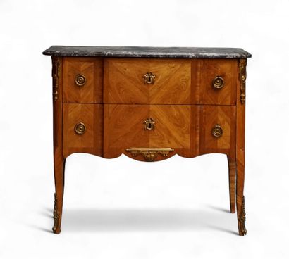 WOODEN AND WOODEN VENEER COMMODE with straight...