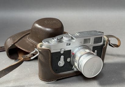 APPAREIL PHOTO Argentique LEICA M2, n°1132156,...