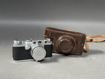 APPAREIL PHOTO argentique LEICA III N° 632437,...