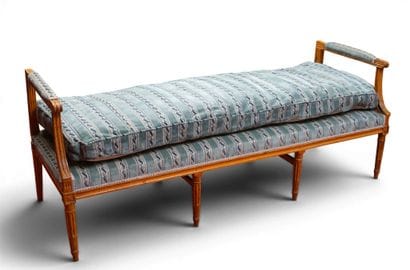 BANQUETTE en bois naturel, les pieds et montants...