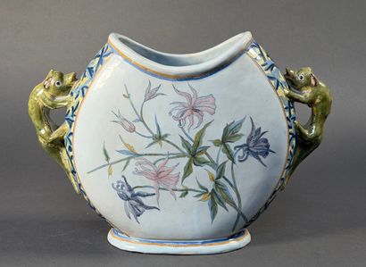 PORQUIER-BEAU à QUIMPER. VASE 