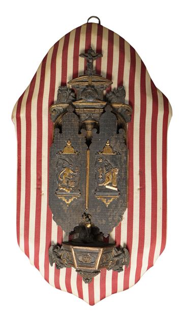 RETABLE de dévotion privée en bronze à décor...